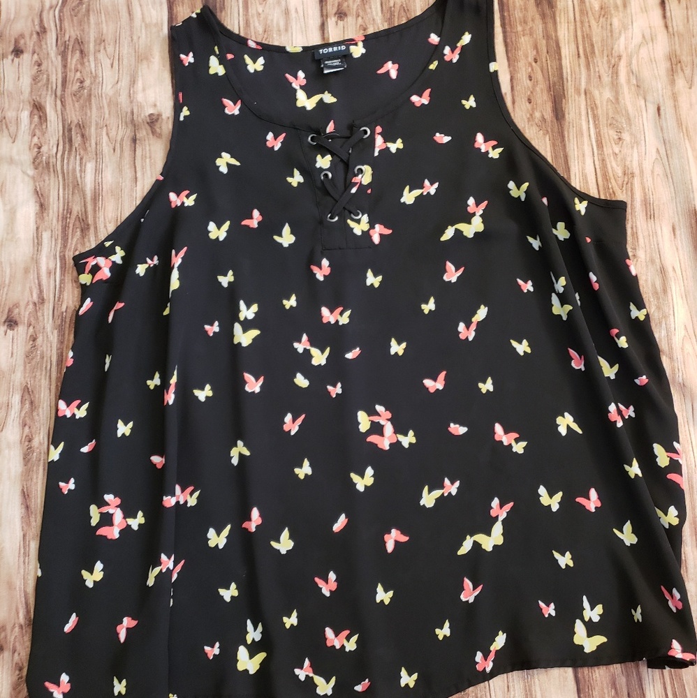 Torrid sleeveless blouse
